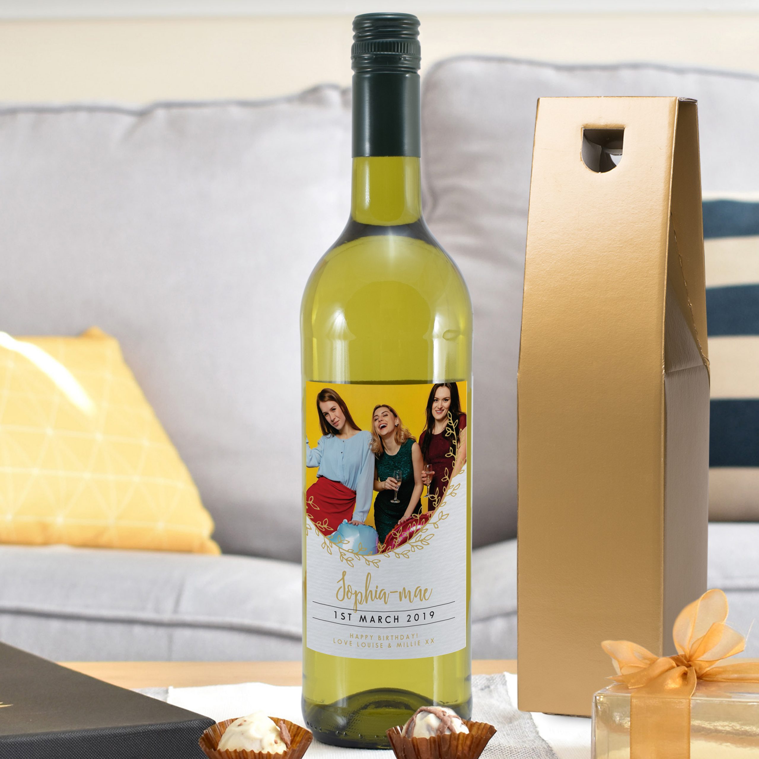 4004623-Gold-Detail-Photo-Upload-White-Wine-4.jpg