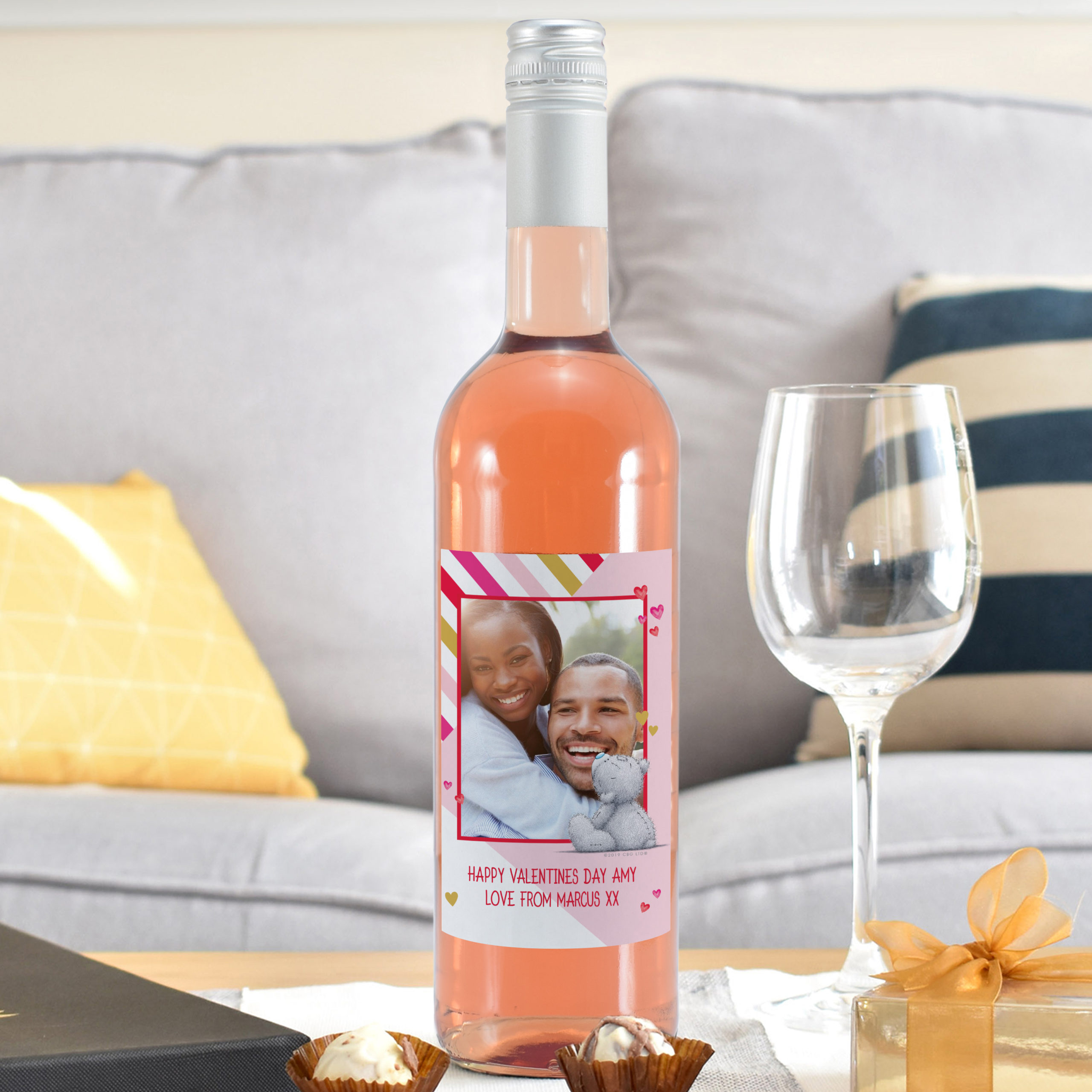 M2U046-Me-To-You-Striped-Photo-Upload-Rosé-Wine-1-scaled-1.jpg